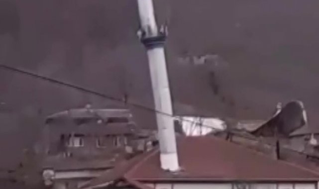 Fırtına da minare beşik gibi sallandı