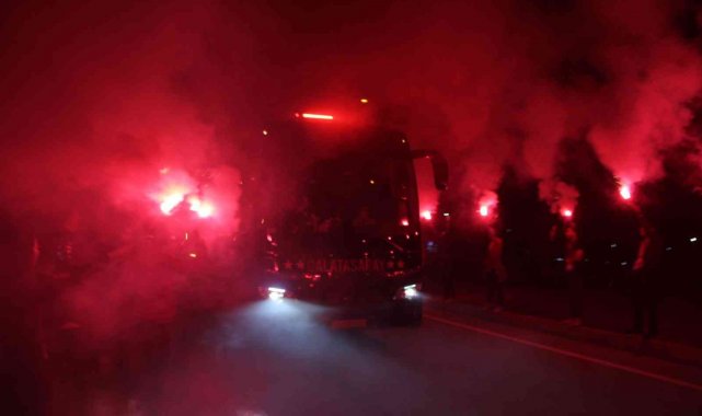 Galatasaray'a Malatya'da coşkulu karşılama