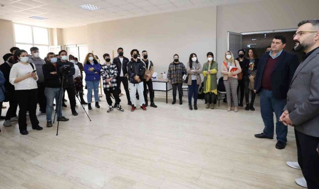 GAÜN öğrencilerinden ecdada resimli mektup