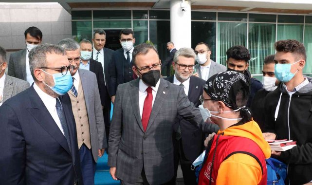 Gençlik ve Spor Bakanı Kasapoğlu, Kahramanmaraş'ta