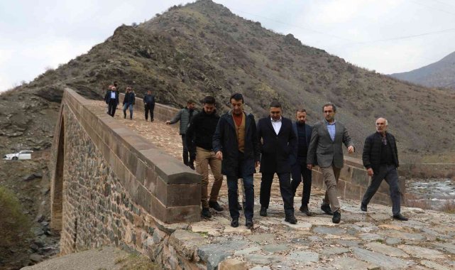 Genel Sekreter Çelikel, Çatak ilçesindeki yatırımları inceledi