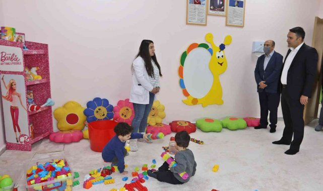 Genel Sekreter Çelikel kreş ve gündüz bakımevini gezdi