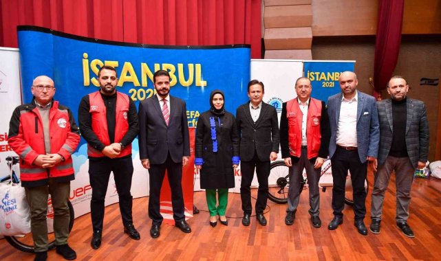 Gönül Elleri Çarşısı ve Wefa Yardım Organizasyonu işbirliği ile 130 çocuğa şenlik düzenlendi