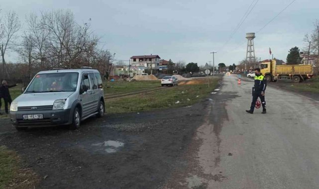 Hafif ticari aracın çarptığı yaya yaralandı