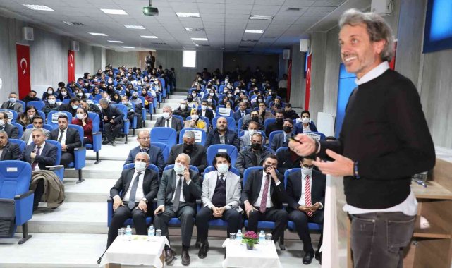 Hakkari'de "Anadolu Konferansları Yunus Emre" programı