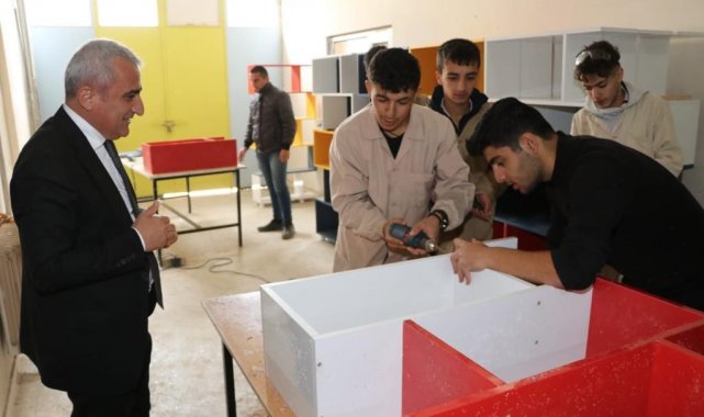 Hakkari'de "Kütüphanesiz Okul Kalmasın" projesi