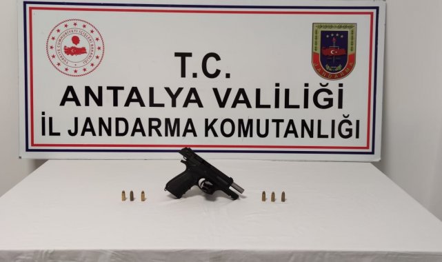 Havaya ateş açan şüpheli, devriye ekiplerini görüp kaçınca yakayı ele verdi