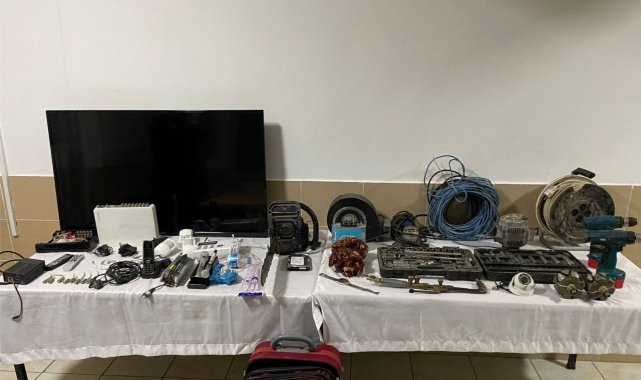 Hırsızlar Jandarma'dan kaçamadı