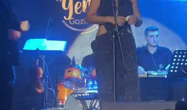 Hülya Avşar ile Erol Köse arasında güldüren diyalog