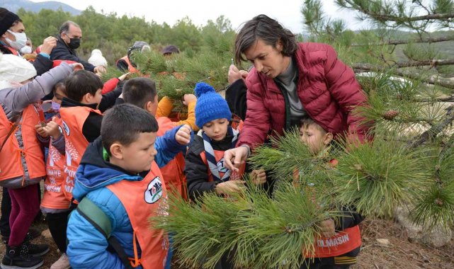 İlkokul öğrencileri tohumdan fidana uzanan süreci doğada öğrendiler