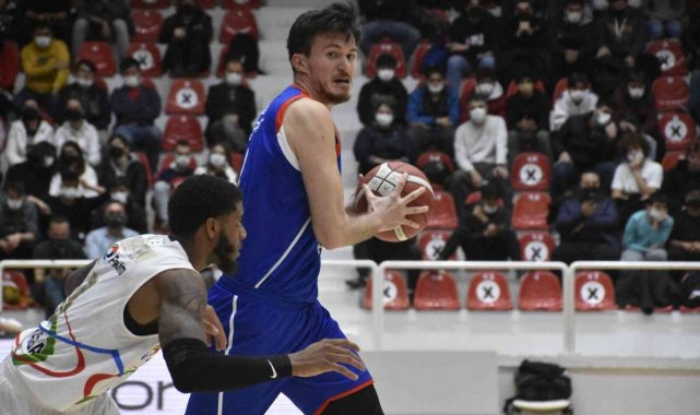 ING Basketbol Süper Ligi: Aliağa Petkimspor: 82 - Anadolu Efes: 92