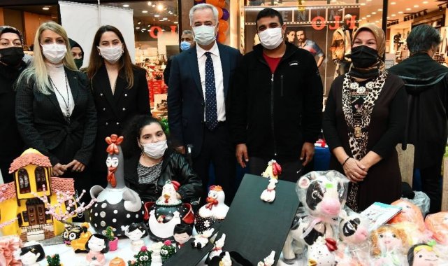 Isparta'da kadınlar el işi ürünleri sergisi açtı