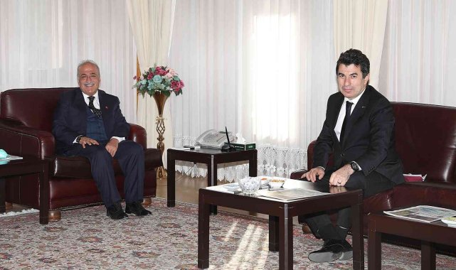 İspir Belediye Başkanı Coşkun'dan Rektör Çomaklı'ya ziyaret