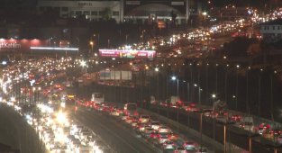 İstanbul'da okullar açıldı, trafik yoğunluğu arttı