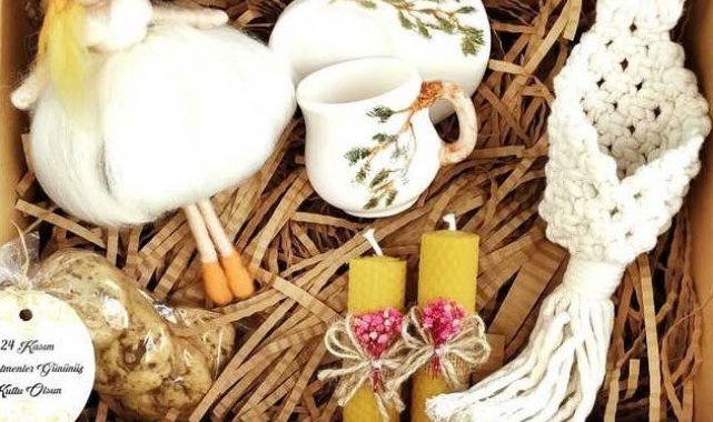 İzmit Çarşısı üreticilerinden Öğretmenler Günü'ne özel hediye kutusu