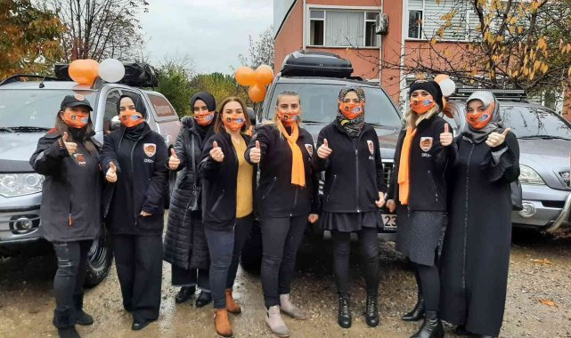 Kadın sürücüler şiddete hayır demek için off-road konvoyu düzenledi