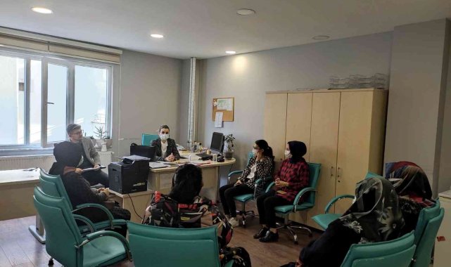 Kadının hukuksal hakları hakkında bilgi aldılar