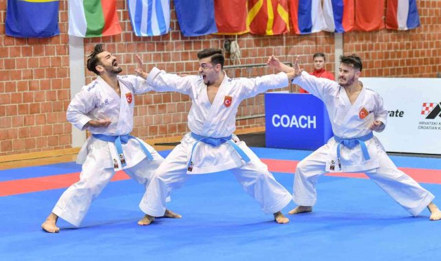 Kağıthaneli sporculardan Dubai'de büyük başarı