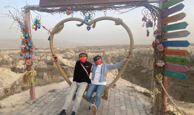 Kapadokya'da turistlere rüzgar engeli