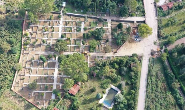 Kartepe'de mezarlıklara özel bakım