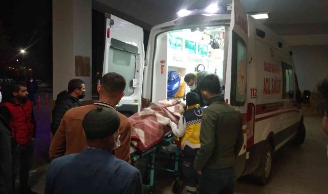 Kaza yapan arkadaşına yardıma gitti, traktörün altında kalıp hayatını kaybetti