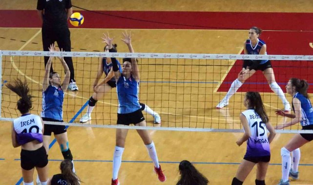 Kepez'in Sultanları, Megaspor derbisinden galip ayrıldı