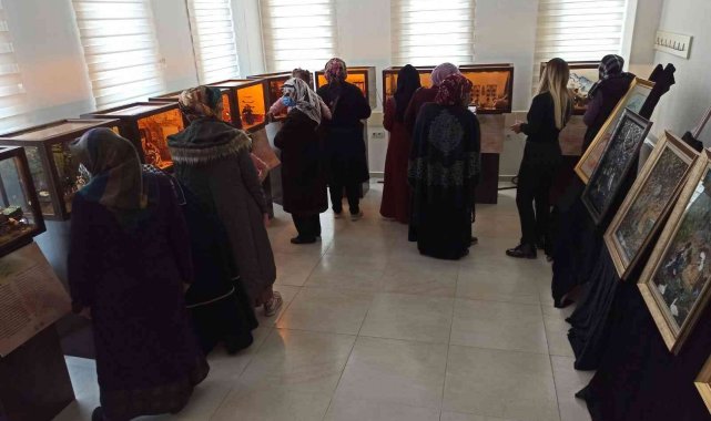 Kerem ile Aslı'nın hikayesi Kayserililere anlatılıyor