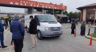 Kızlarının cenazesini Adli Tıp Kurumu'nda buldular