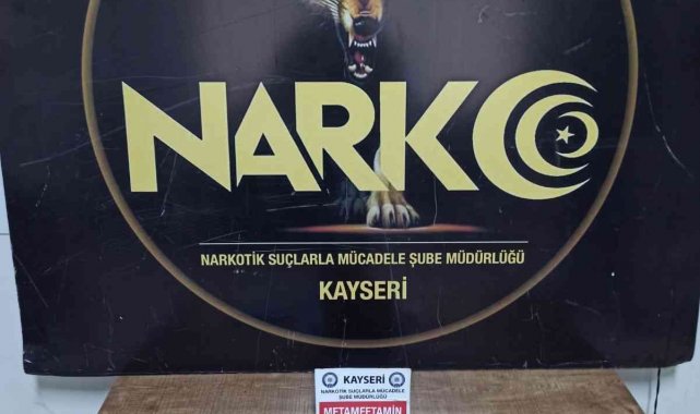 Koltuk altından, yastıktan uyuşturucu çıktı