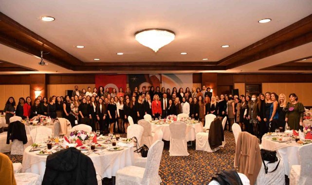 Konyaaltı&#039;ndan öğretmenlere moral yemeği