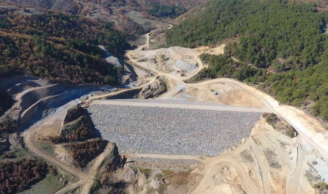 Kütahya Pazarlar Orhanlar Barajı'nda çalışmalar aralıksız devam ediyor