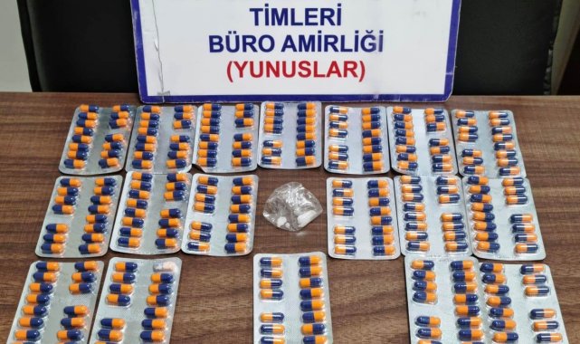 Kütahya'da bir araçta 272 adet uyuşturucu hap ele geçirildi