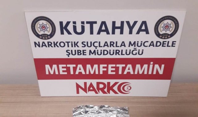 Kütahya'da şüpheli şahsın üzerinde uyuşturucu bulundu