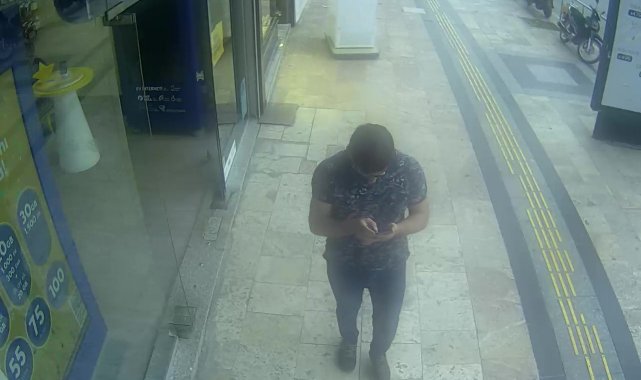 Kuvvetli rüzgara makinede dayanamadı