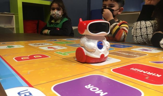 Mamaklı miniklere robotik kodlama eğitimi