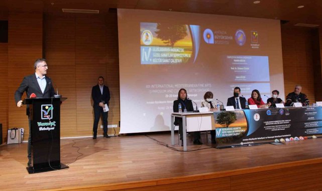 Manavgat'ta Güzel Sanatlar Sempozyumu başladı