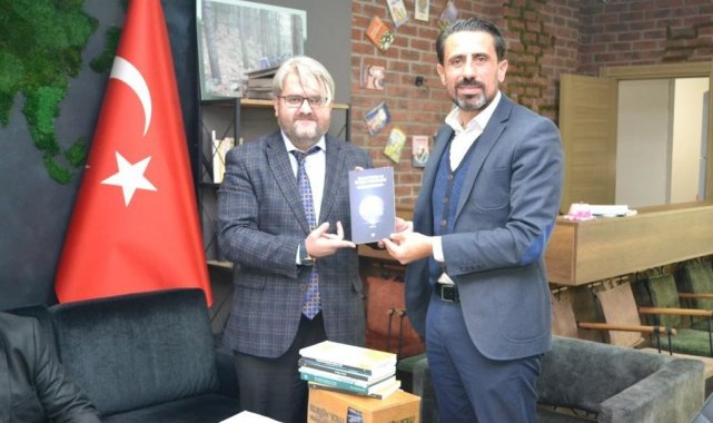 Manisa Müftülüğünden kitap bağışı