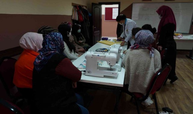 Melikgazi'de ev tekstili ve piko kursu