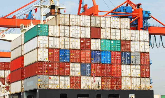 Mersin, 10 ayda 3 milyar 288 milyon dolarlık ihracat gerçekleştirdi