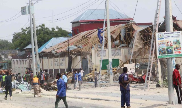 Mogadişu'daki bombalı saldırının bilançosu belli oldu: 8 ölü, 17 yaralı