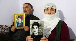 Oğlunun dağdan dönmesini bekleyen anne: "10 yıldır bir düğüne gidip oyun oynayamadık"