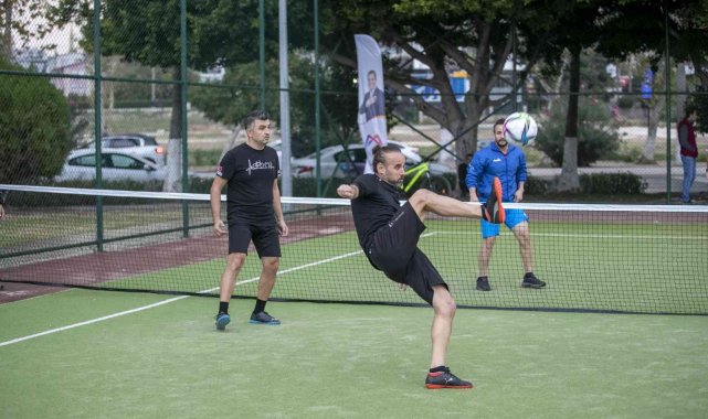 Öğretmenler Günü Ayak Tenis Turnuvası sona erdi