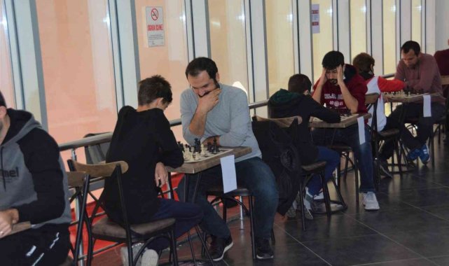 Öğretmenler Günü Satranç Turnuvası sona erdi