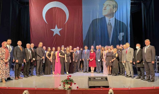 Öğretmenlerden, öğretmenler gününe özel müzik şöleni