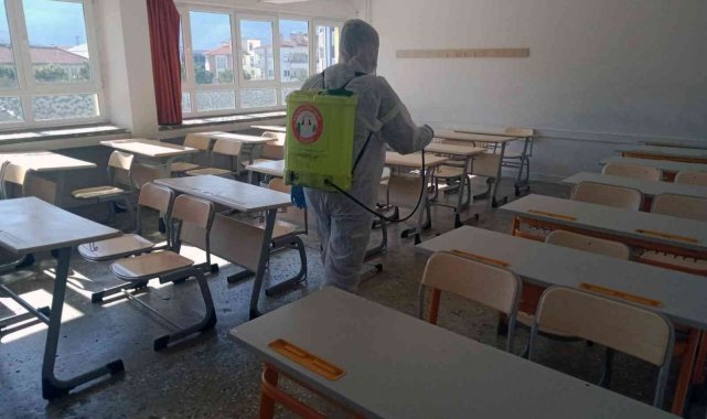 Okullarda dezenfekte çalışmaları devam ediyor