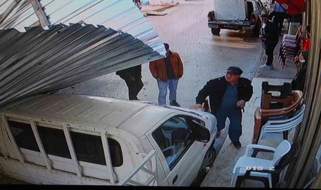 Ölümden saniyelerle kurtuldular, korku dolu anlar güvenlik kamerasına yansıdı