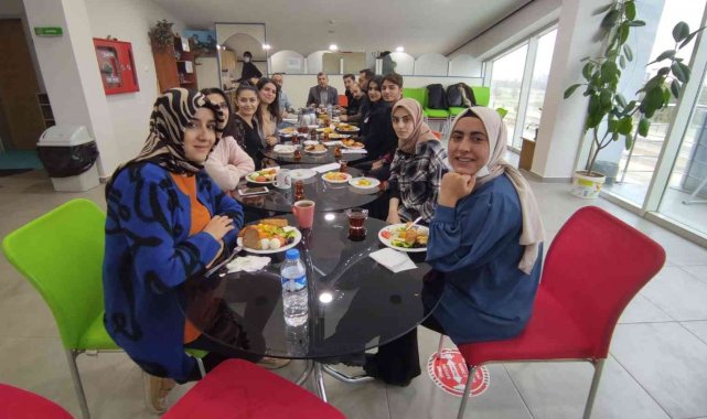 Önce çiçek sonra kahvaltı