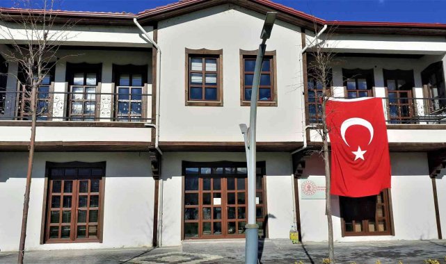 Osmancık halk kütüphanesi yeni yerine taşındı