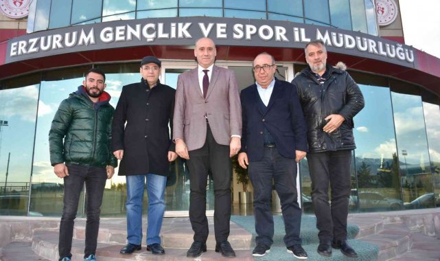 Oto'dan 'hayırlı olsun' ziyareti