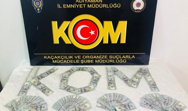Piyasaya sahte dolar sürme isteyen 2 kişi tutuklandı